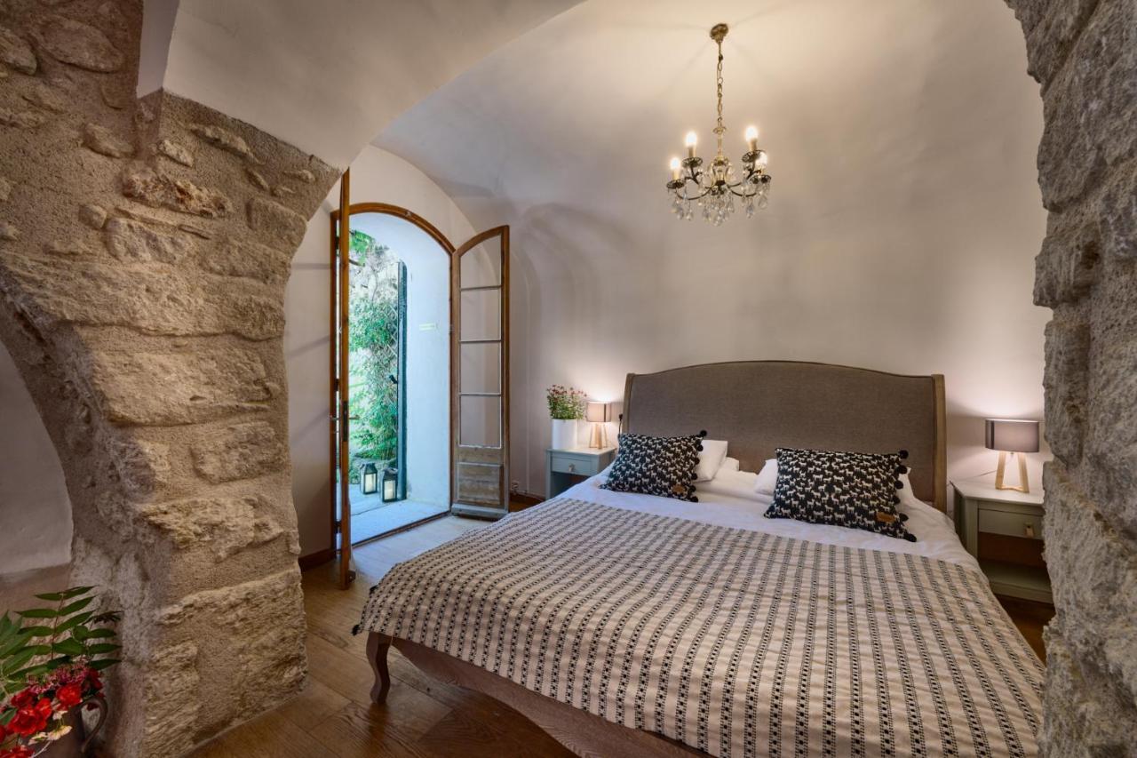 Maison Lou Roucas Cabrieres-d'Aigues Εξωτερικό φωτογραφία