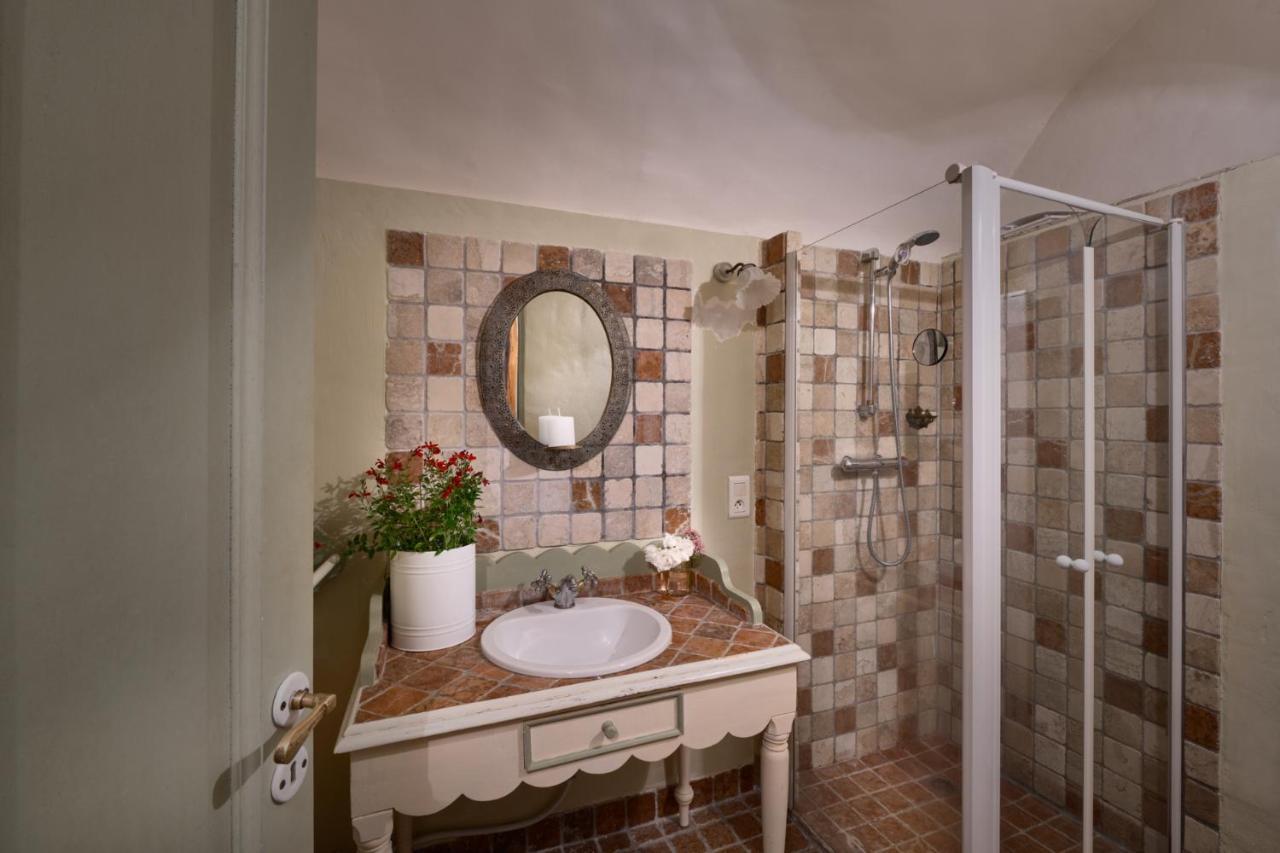 Maison Lou Roucas Cabrieres-d'Aigues Εξωτερικό φωτογραφία